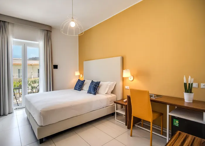 ホテル Florida 3*